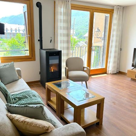 Apartament Al Centre D'Esterri Amb Vistes Uniques By Rural D'Aneu エステリ・ダネウ エクステリア 写真
